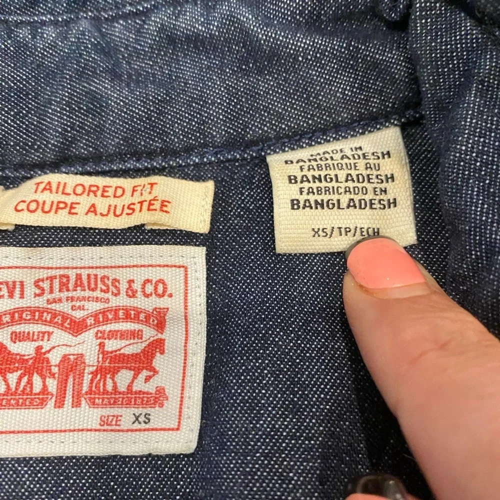 Levi’s original denim long sleeve shirt - Picture 2 of 2